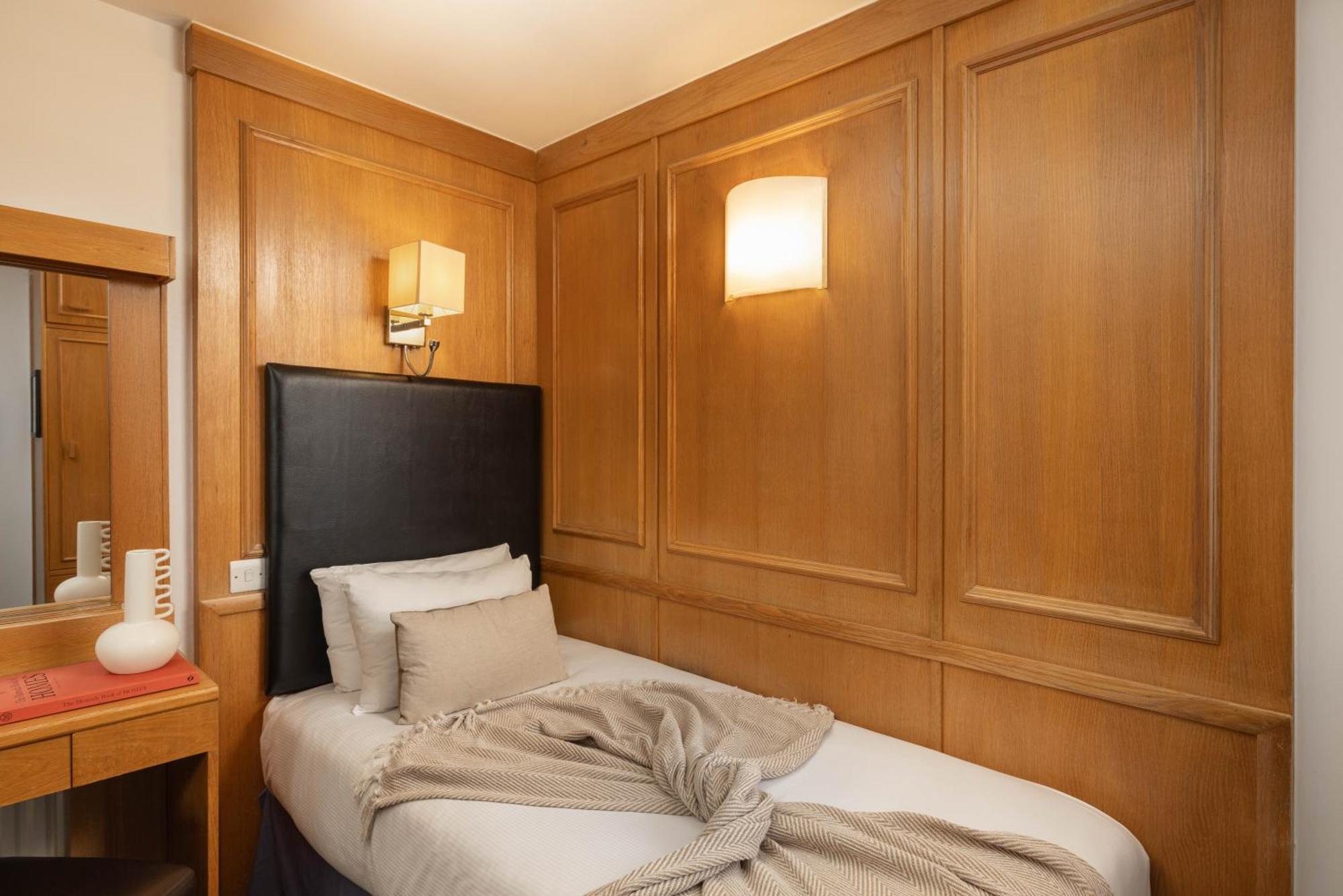 St Giles London - A St Giles Hotel Екстер'єр фото